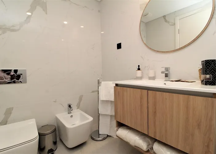 By The Sea フンシャル