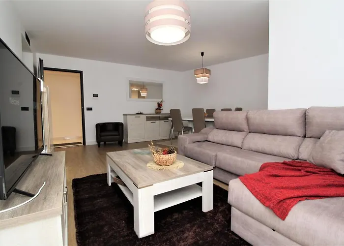 By The Sea フンシャル